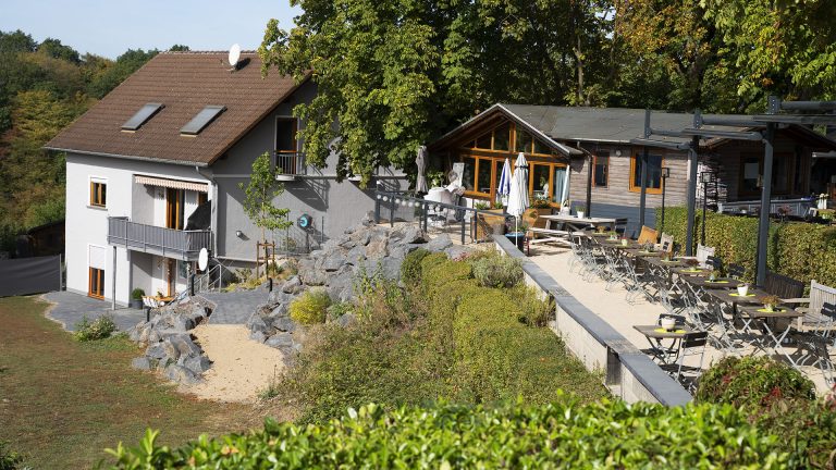 Ferienwohnungen Wüstenhof Wohnfühloasen in ländlicher Idylle…